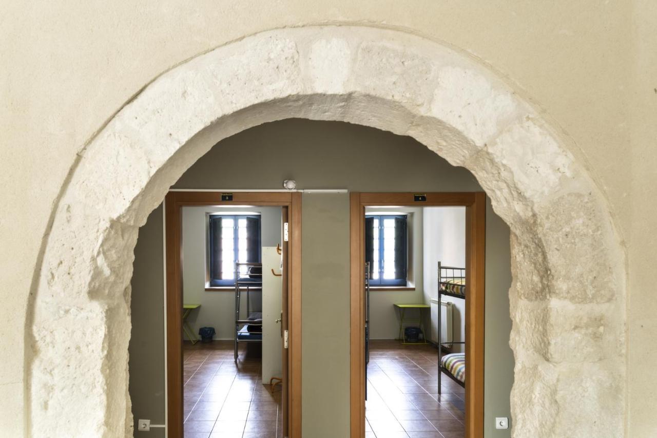 Albergue De Cuéllar Buitenkant foto